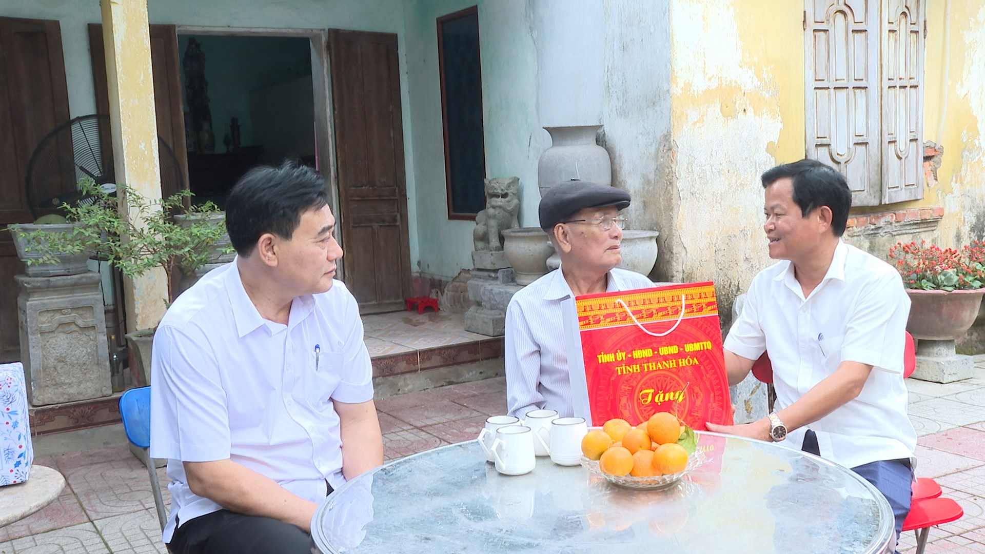 Anh-tin-bai
